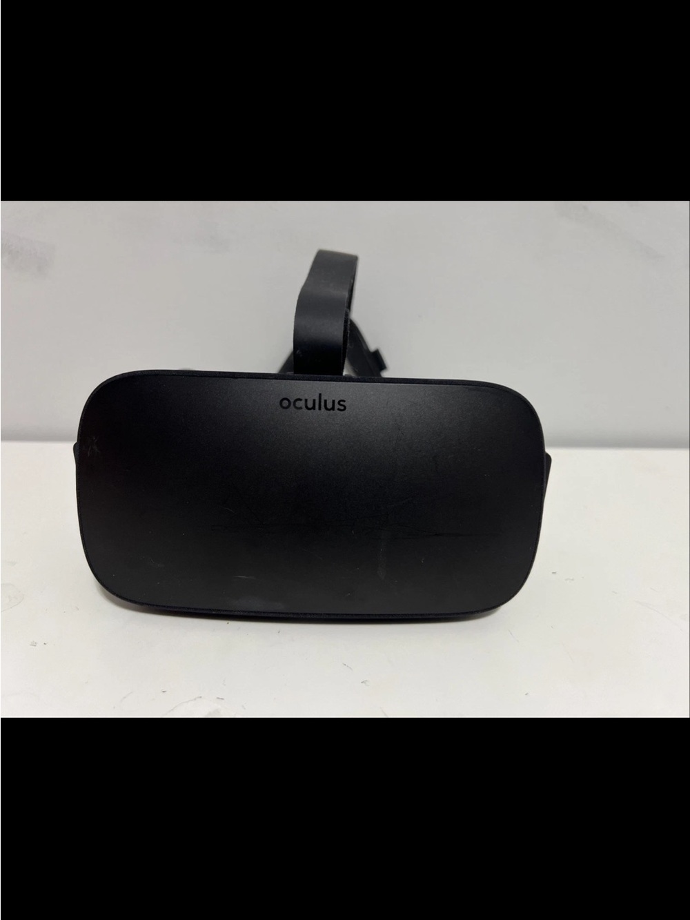 Oculus Black VR Headset with Adjustable Strap